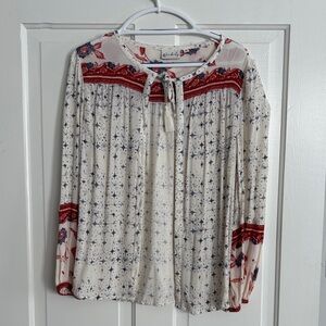 Wonderlt‎ Red and Blue Patterned Blouse